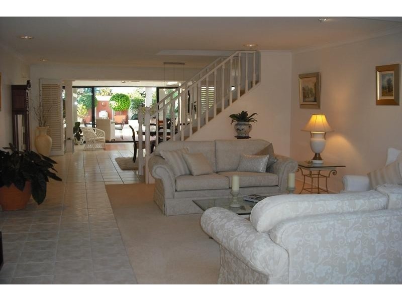 79 Amalfi Drive, Isle Of Capri QLD 4217