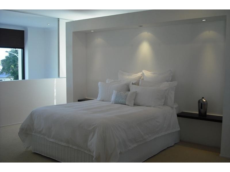 79 Amalfi Drive, Isle Of Capri QLD 4217