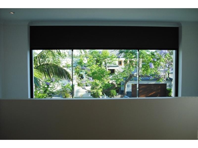 79 Amalfi Drive, Isle Of Capri QLD 4217