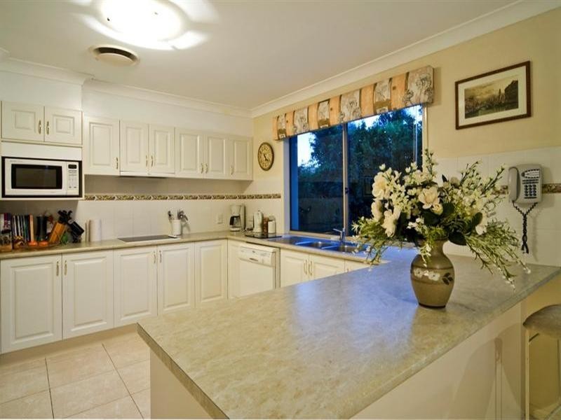 38 Brittany Drive, Oxenford QLD 4210