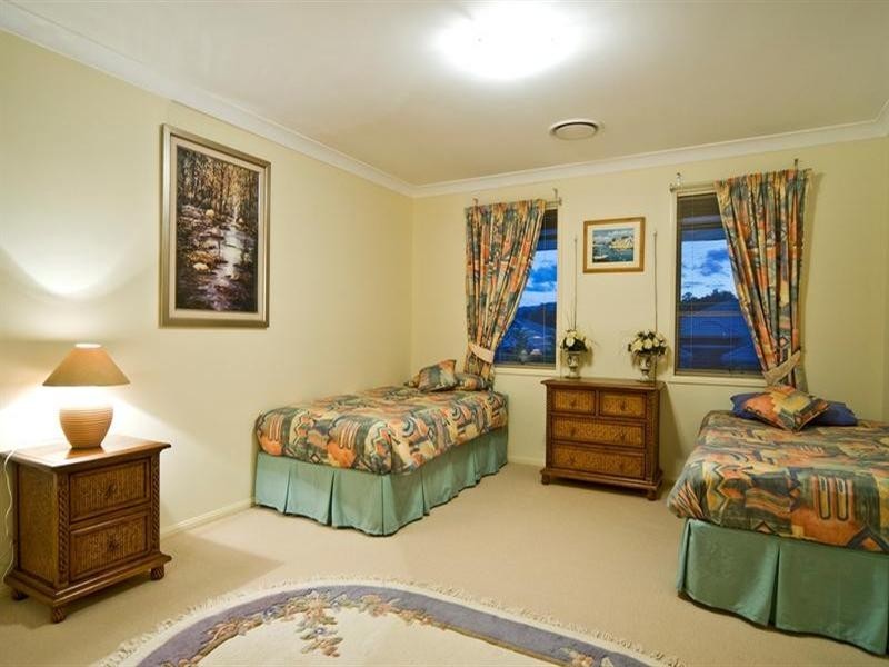 38 Brittany Drive, Oxenford QLD 4210