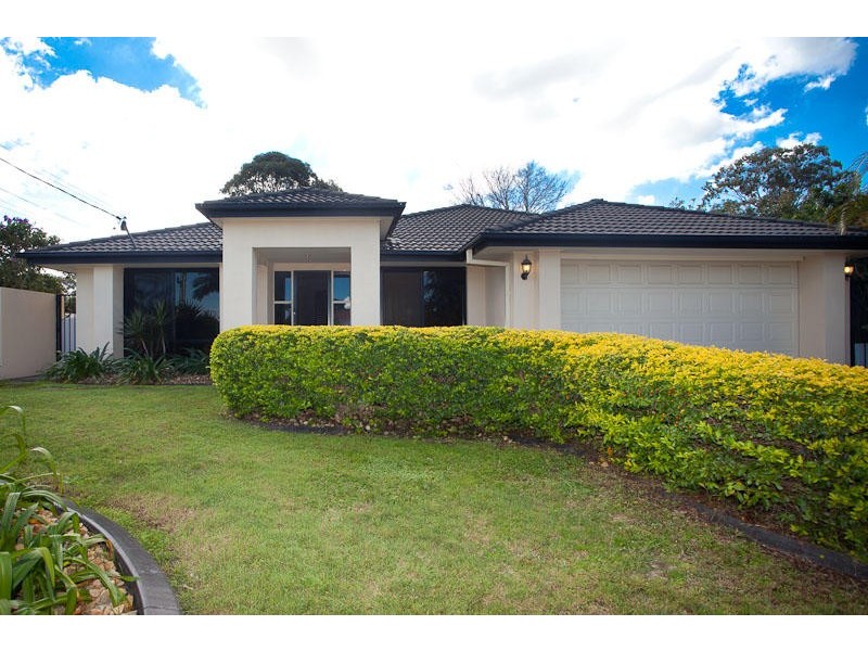 1 Raymond Avenue, Bundall QLD 4217