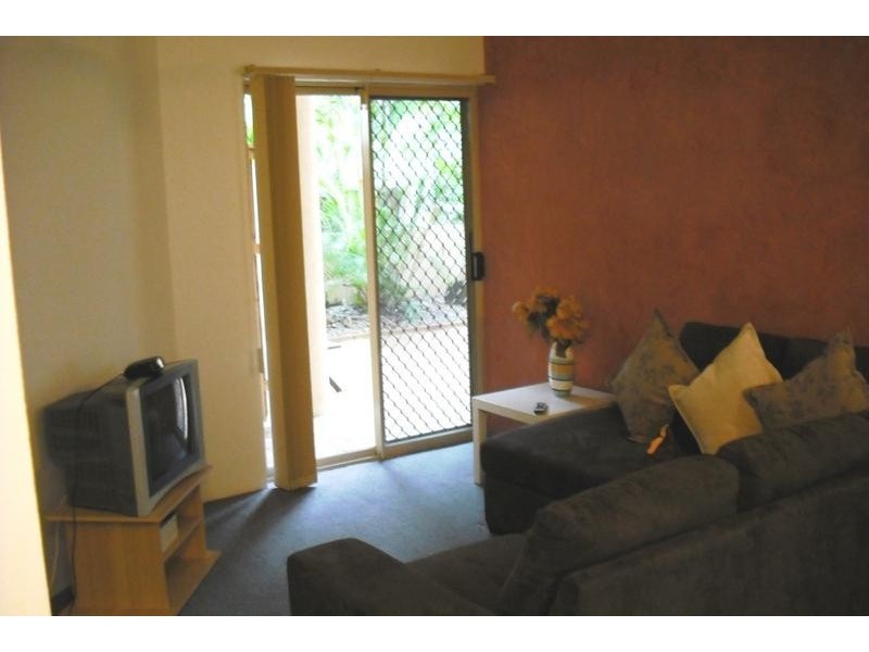 4 Surfers Riverside Apartments.  41 Peninsular Drive, Surfers Paradise QLD 4217