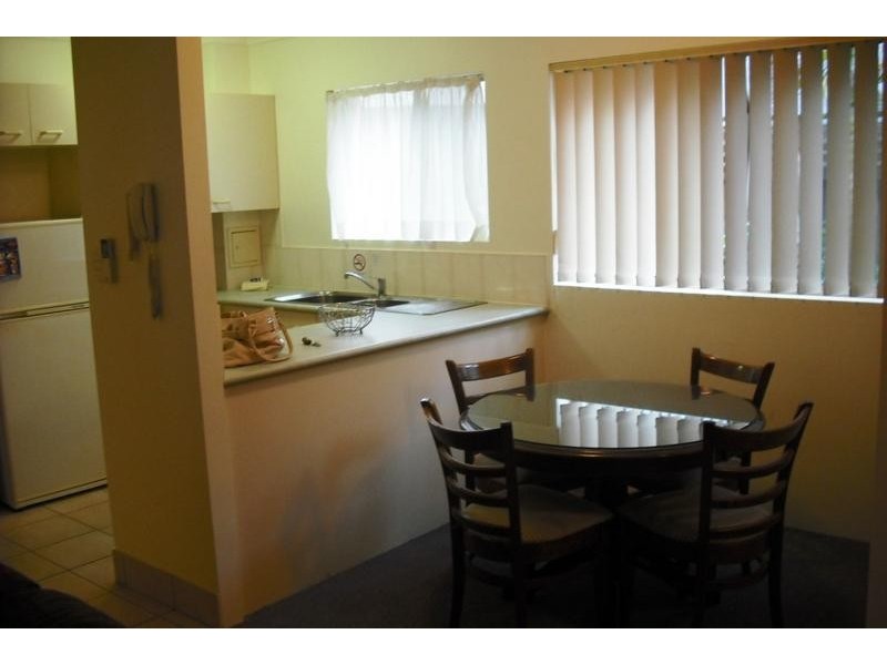 4 Surfers Riverside Apartments.  41 Peninsular Drive, Surfers Paradise QLD 4217