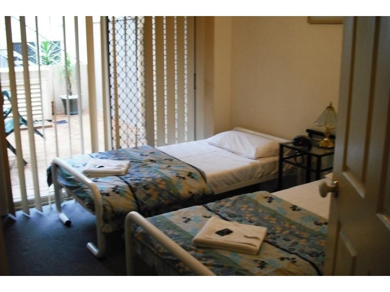 4 Surfers Riverside Apartments.  41 Peninsular Drive, Surfers Paradise QLD 4217