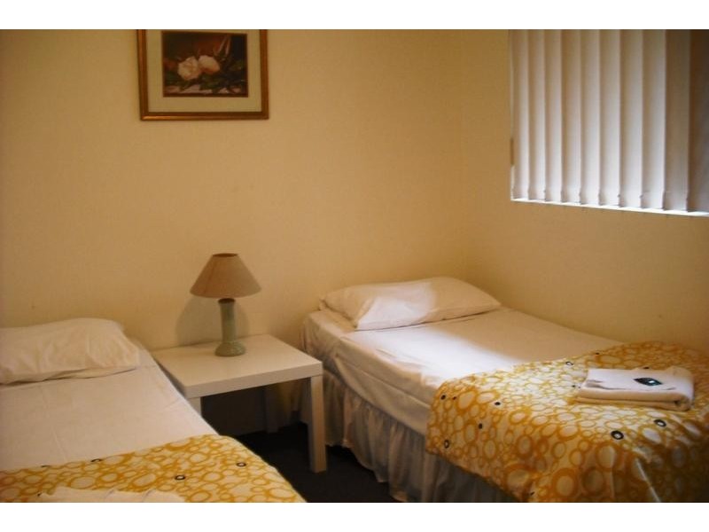 4 Surfers Riverside Apartments.  41 Peninsular Drive, Surfers Paradise QLD 4217