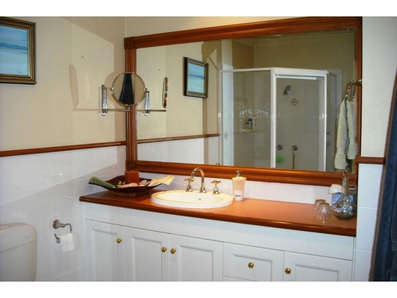 1-18 Poinciana Crescent, Bundall QLD 4217