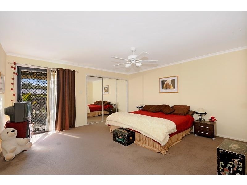 9 Mountain View Crest, Mount Nathan QLD 4211