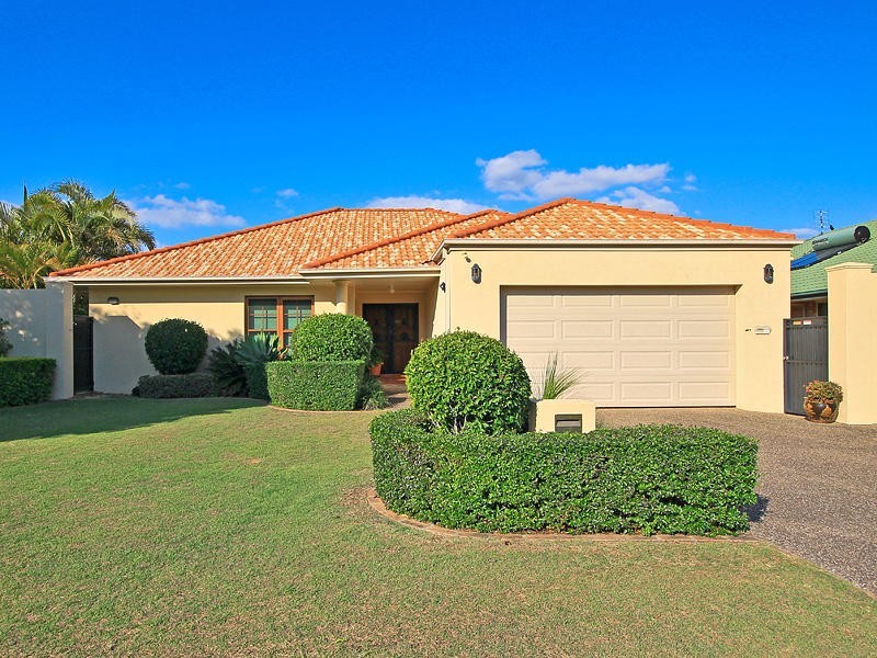 124 Armstrong Way, Highland Park QLD 4211