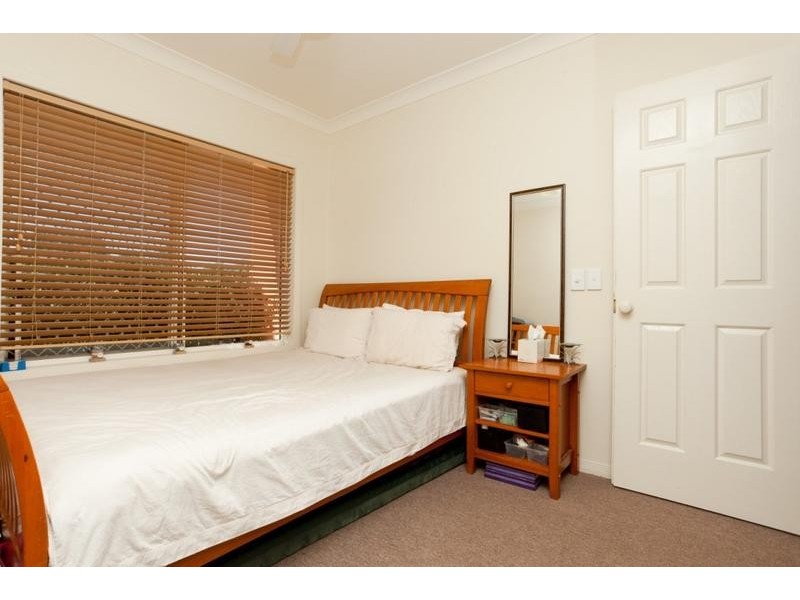 10 Abby Crescent, Ashmore QLD 4214