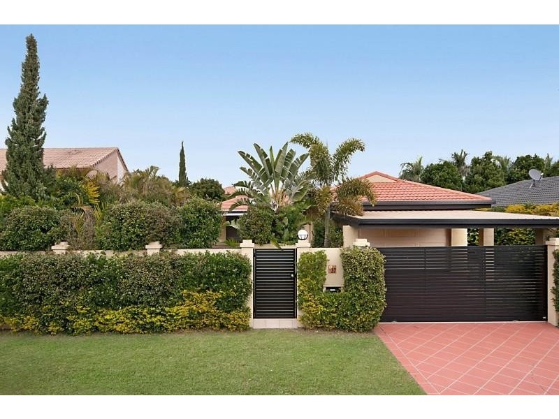 37 Sigatoka Place, Clear Island Waters QLD 4226