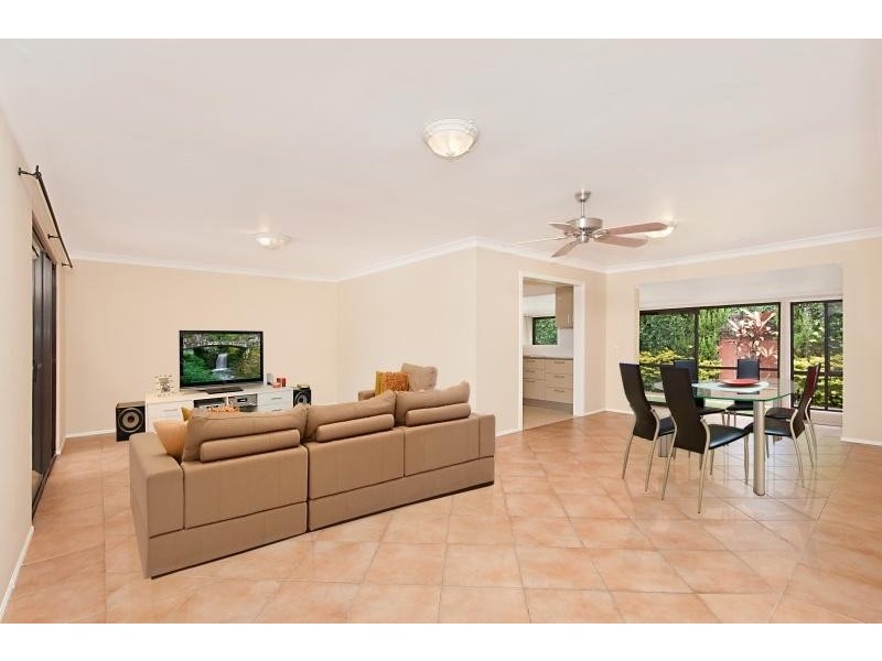 37 Sigatoka Place, Clear Island Waters QLD 4226