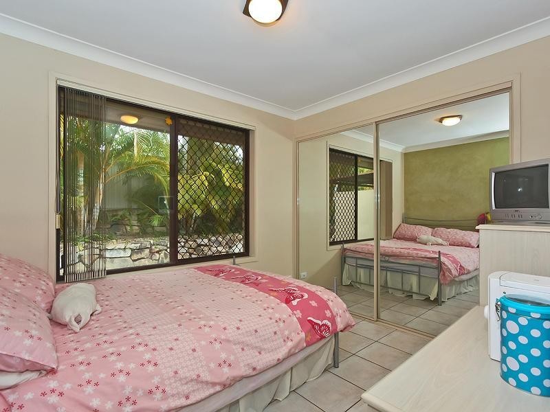 80 Binalong Drive, Ashmore QLD 4214