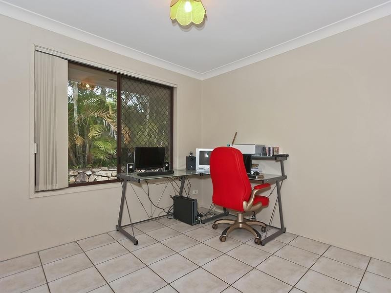 80 Binalong Drive, Ashmore QLD 4214