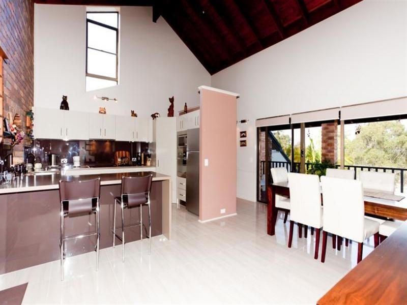 7 Penola Place, Ashmore QLD 4214