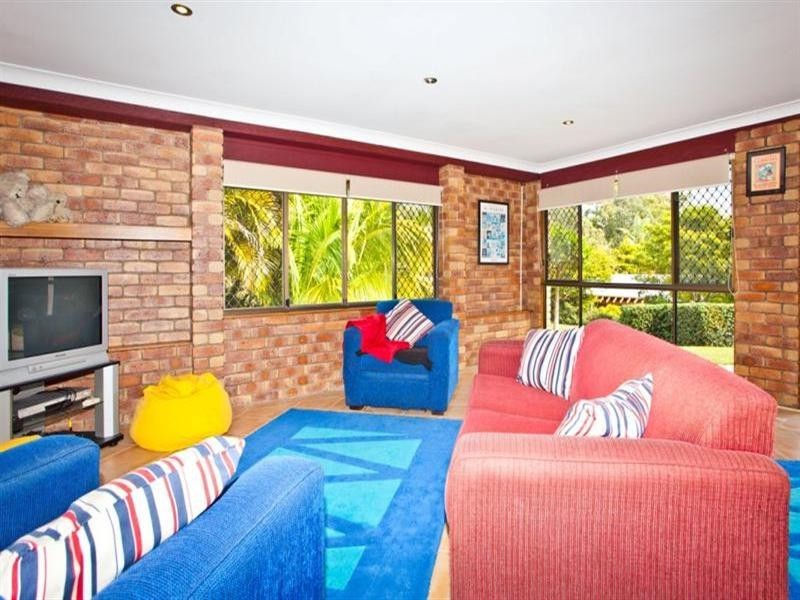 7 Penola Place, Ashmore QLD 4214