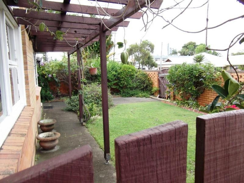 21 Yacht Street, Southport QLD 4215