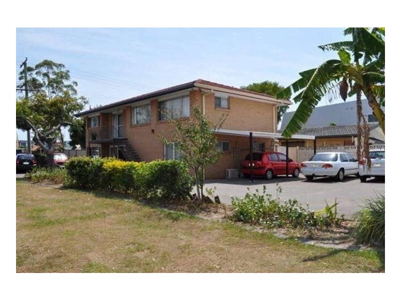 22 Ashmore Road, Bundall QLD 4217