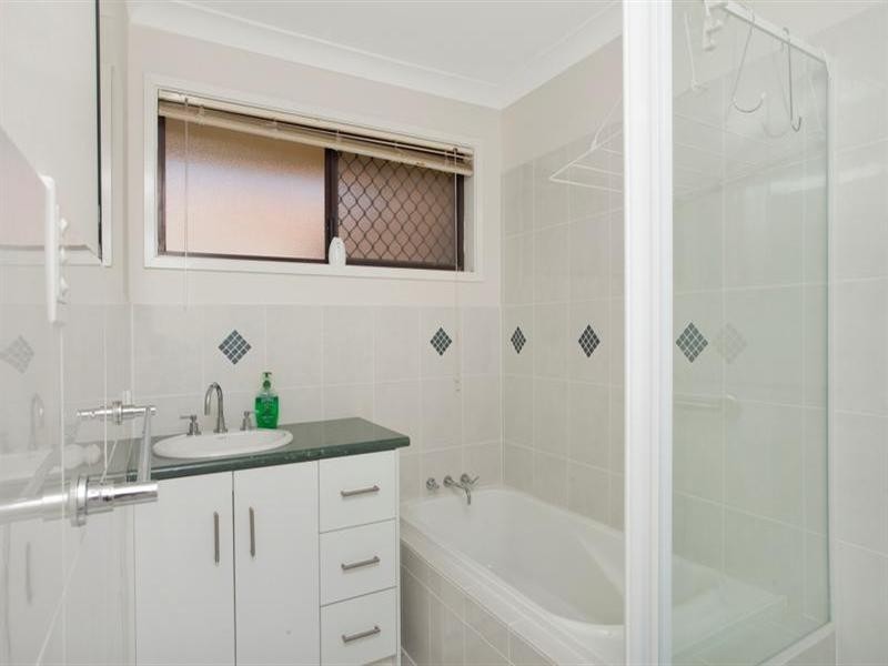 55 Guineas Creek Road, Elanora QLD 4221