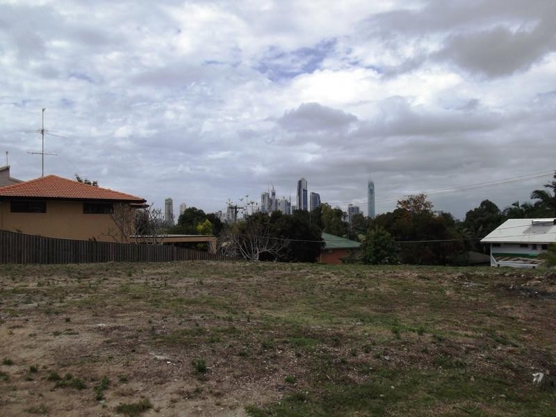 18 Clare Street, Southport QLD 4215