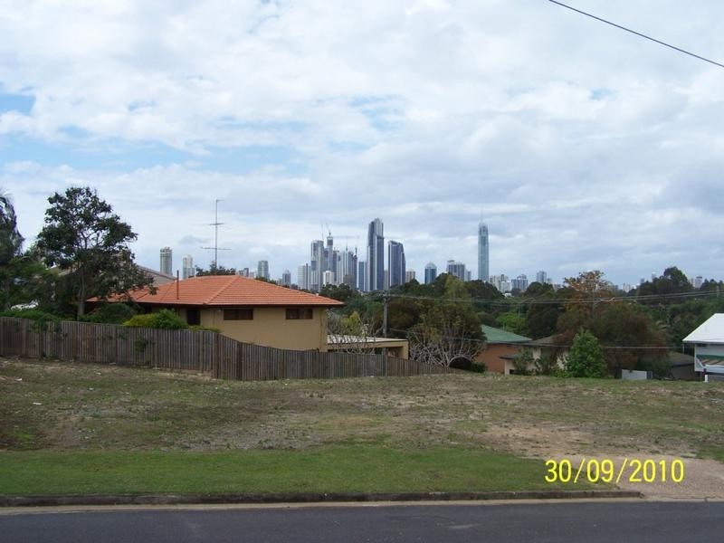 18 Clare Street, Southport QLD 4215