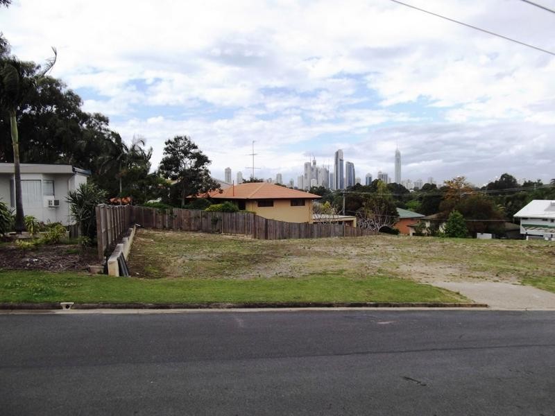 18 Clare Street, Southport QLD 4215