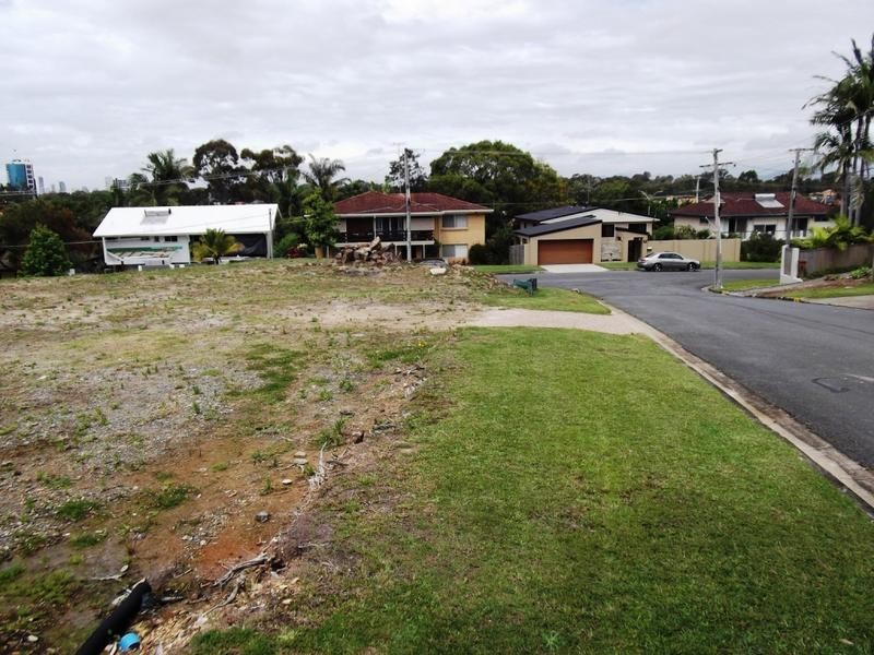 18 Clare Street, Southport QLD 4215