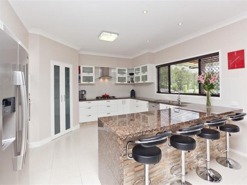 13 Mountain View Crest, Mount Nathan QLD 4211