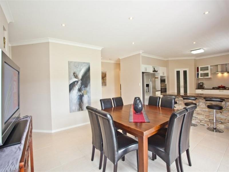 13 Mountain View Crest, Mount Nathan QLD 4211