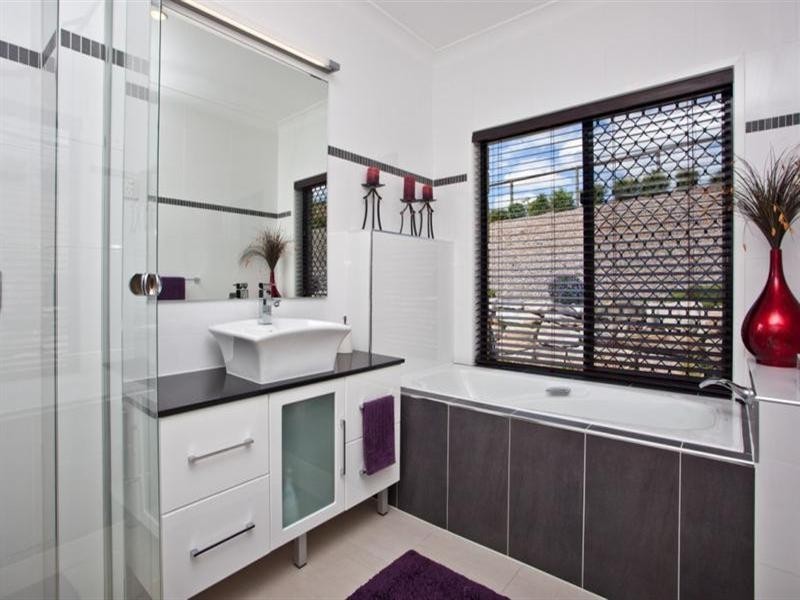 13 Mountain View Crest, Mount Nathan QLD 4211