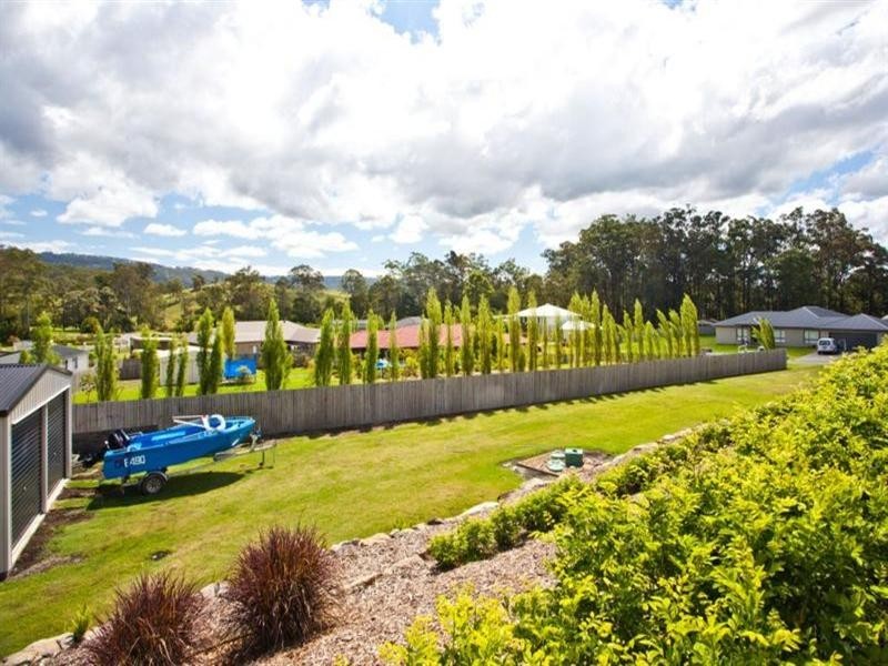 13 Mountain View Crest, Mount Nathan QLD 4211