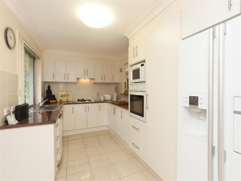 19 Panitz Street, Sorrento QLD 4217