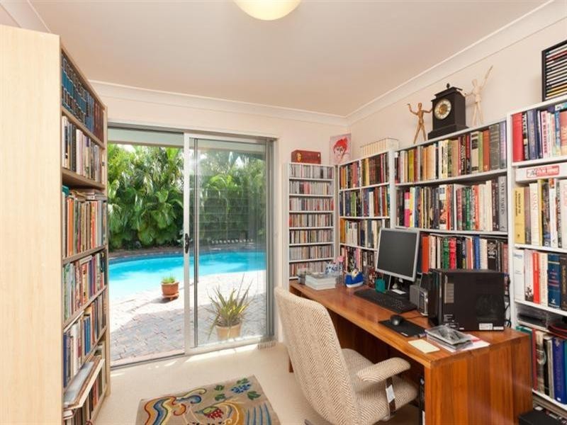 19 Panitz Street, Sorrento QLD 4217