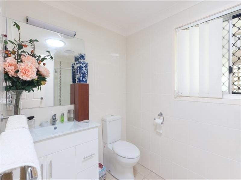 19 Panitz Street, Sorrento QLD 4217