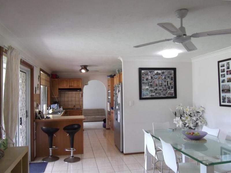 5 Inveray Avenue, Benowa QLD 4217