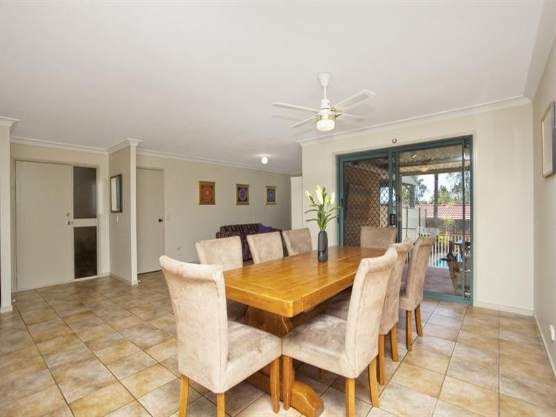 9 Paddington Drive, Carrara QLD 4211