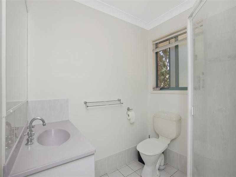 9 Paddington Drive, Carrara QLD 4211