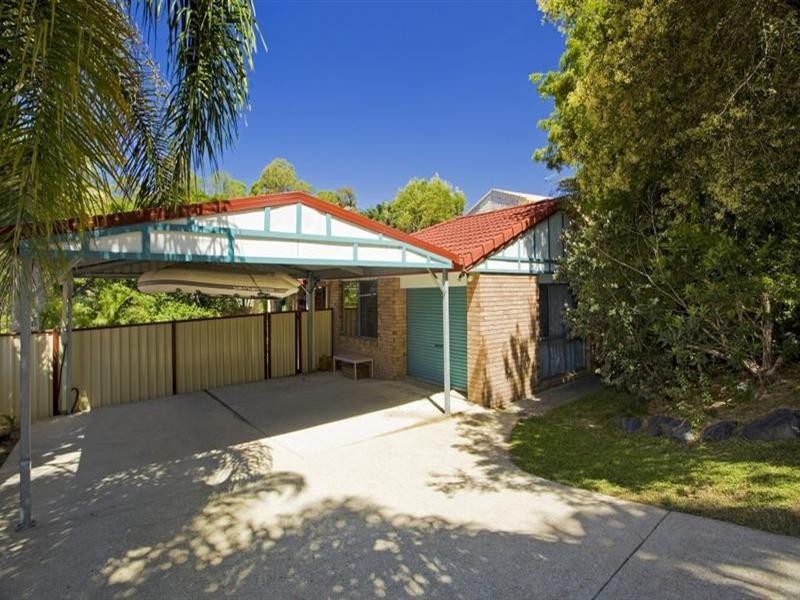 9 Paddington Drive, Carrara QLD 4211