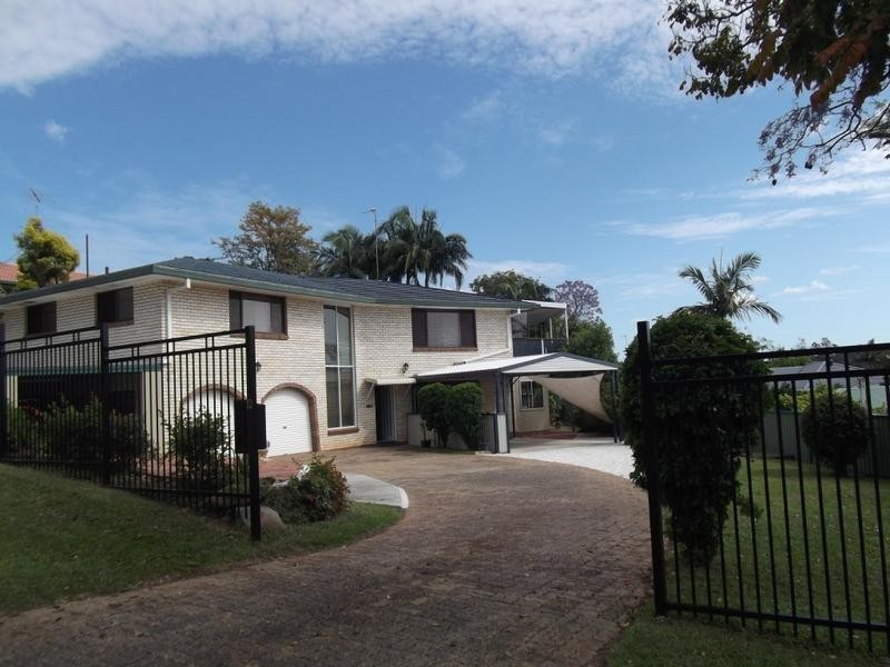 12 Warrener Street, Carrara QLD 4211