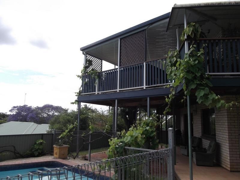 12 Warrener Street, Carrara QLD 4211