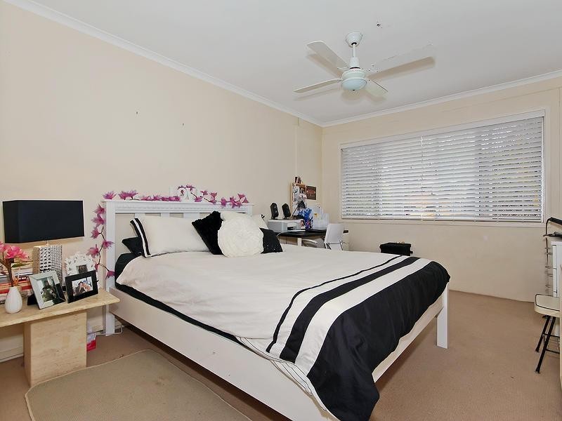 12 Warrungen Way, Ashmore QLD 4214