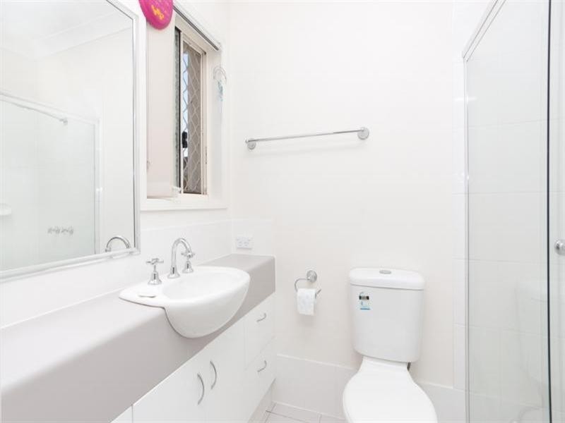 7 Villas On Holmview.  37 Solar Street, Beenleigh QLD 4207