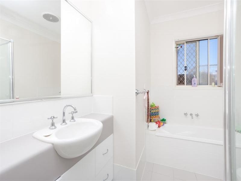 7 Villas On Holmview.  37 Solar Street, Beenleigh QLD 4207