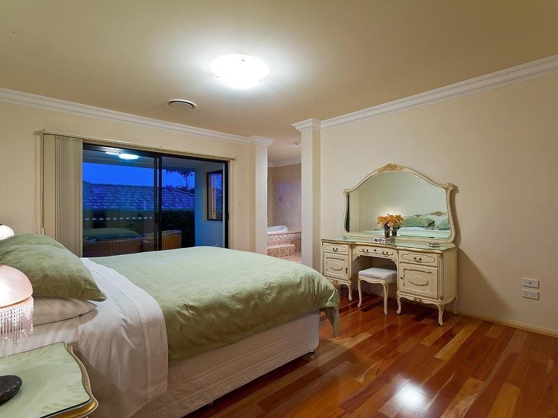 24 Marriott Way, Highland Park QLD 4211