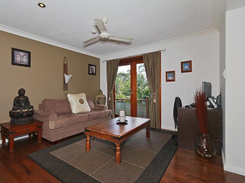 34 Kerria Crescent, Ashmore QLD 4214