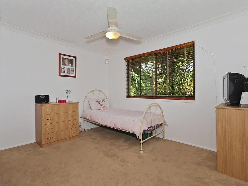 34 Kerria Crescent, Ashmore QLD 4214