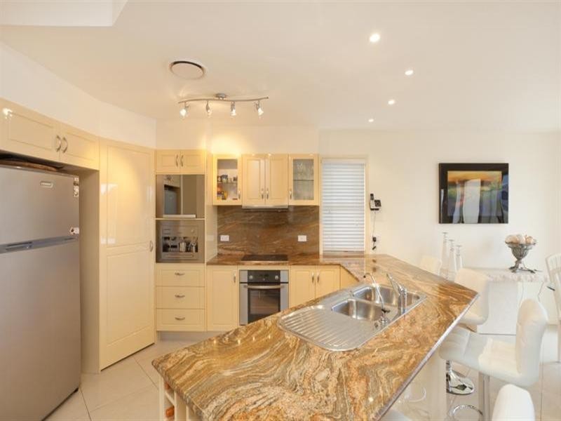 2A Ben Lexcen Place, Robina QLD 4226