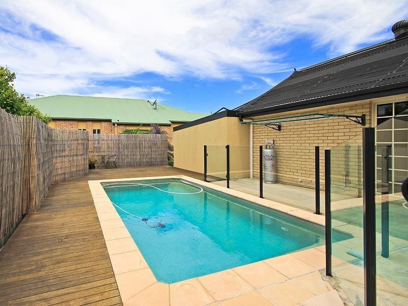 2 Ramada Place, Highland Park QLD 4211