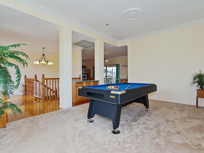 2 Ramada Place, Highland Park QLD 4211