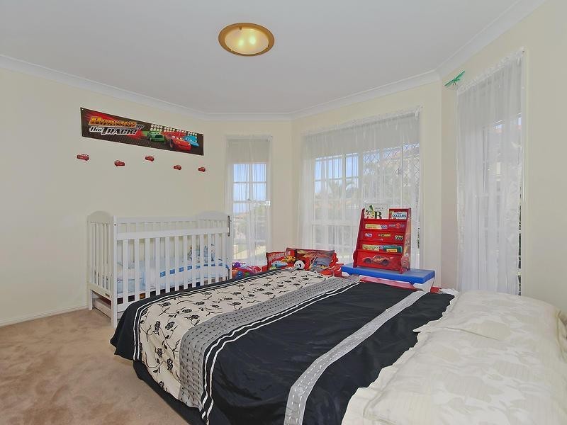 2 Ramada Place, Highland Park QLD 4211